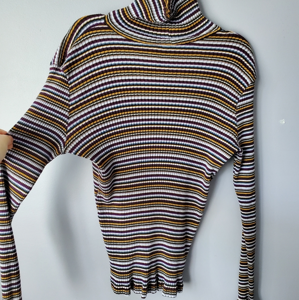 Vintage turtle neck sweater